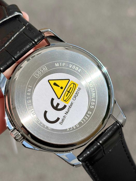 Чоловічий годинник CASIO MTP-V004L-1C.