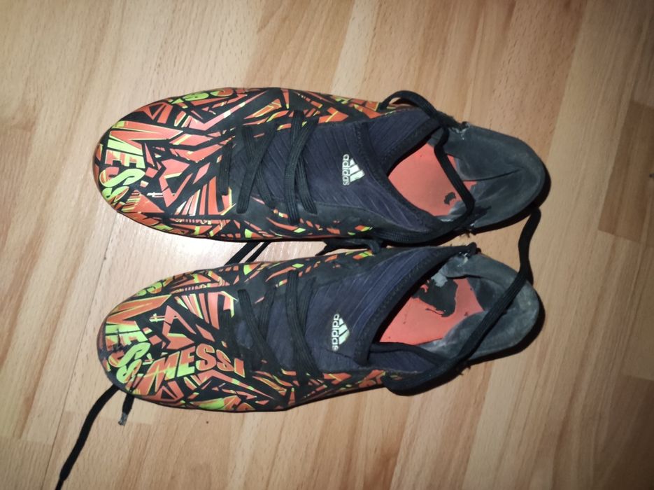 Буци копачки дитячі Адідас Adidas б/у 38 розмір