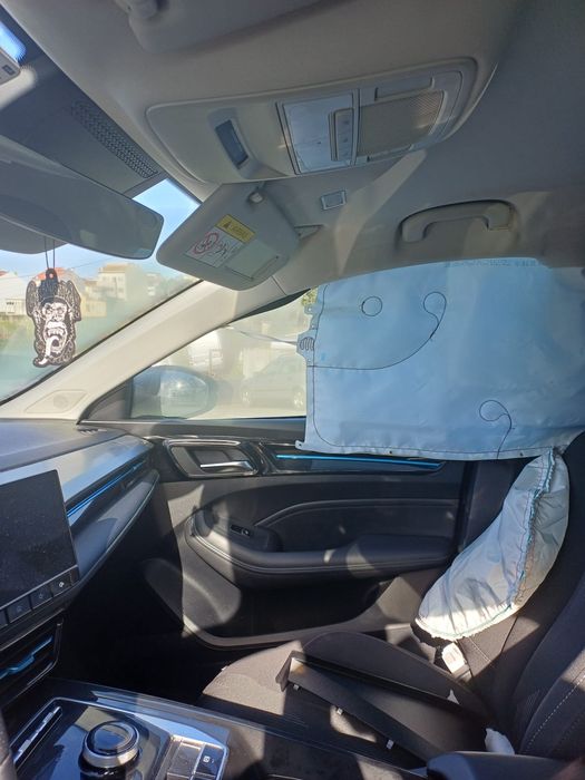 MG5 SW EV Acidentado