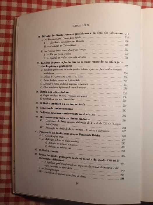 História do Direito Português  de Mário Júlio de Almeida Costa