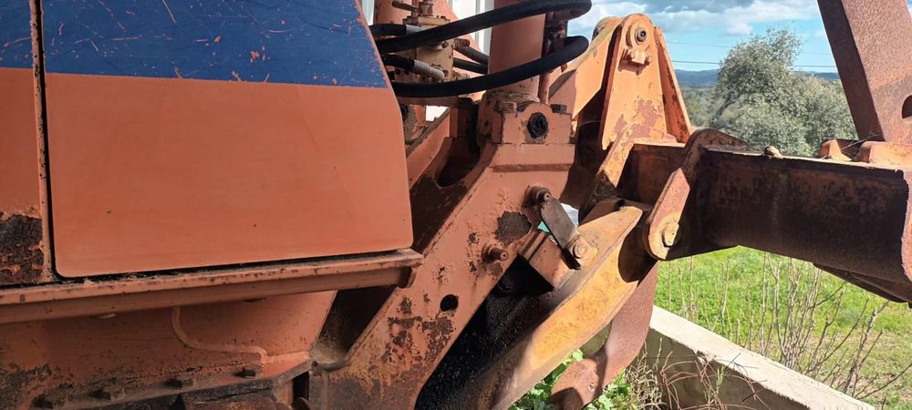 Maquina de rastos fiat-hitachi