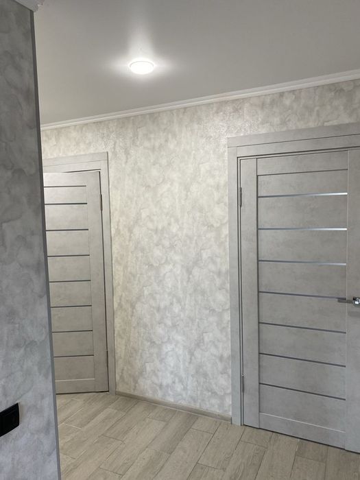 Продам 2кв 50м поряд Центр 62000 торг