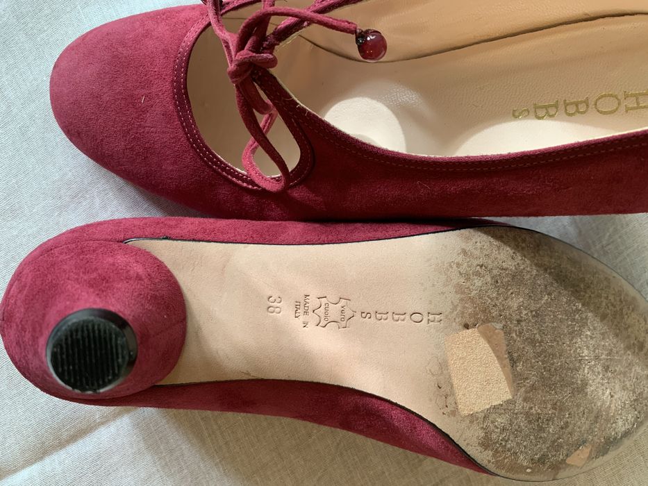 Туфлі замшеві, Hobbs