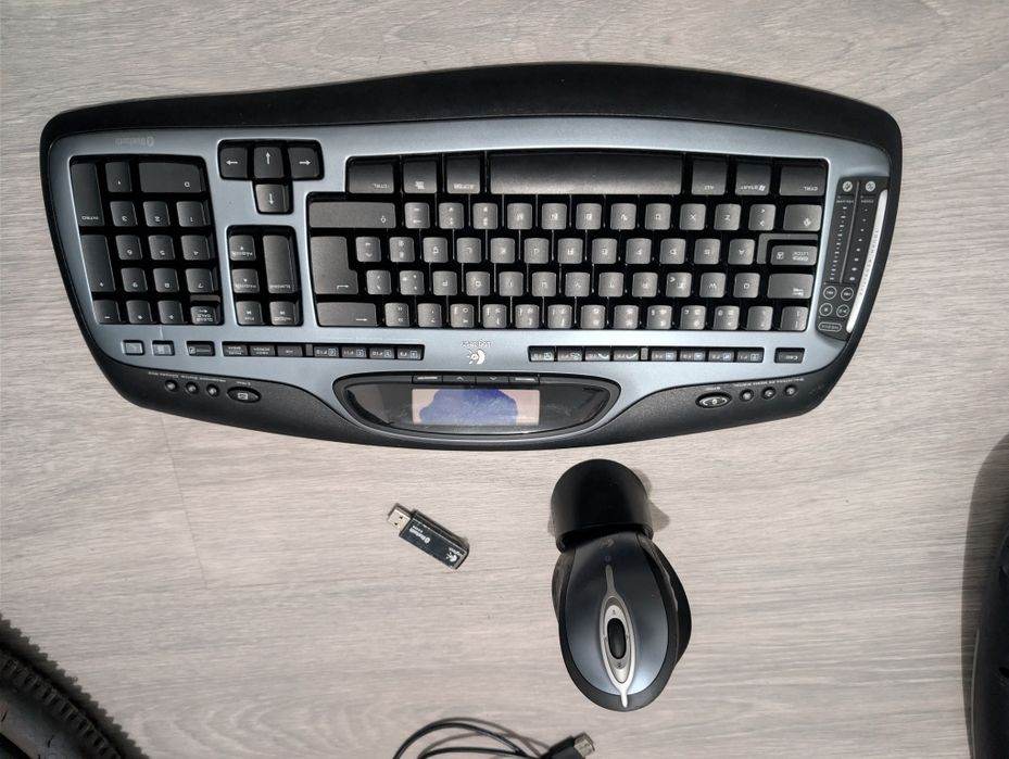 Teclado + Rato Bluetooth Logitech Cordless Desktop MX 5000 Laser