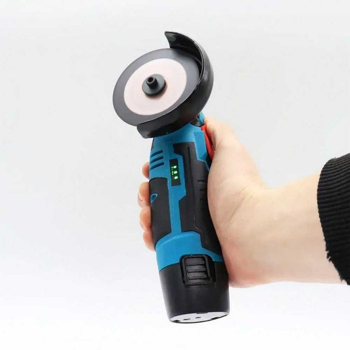 Аккумуляторная мини-болгарка – компактный и мощный инструмент в кейсе