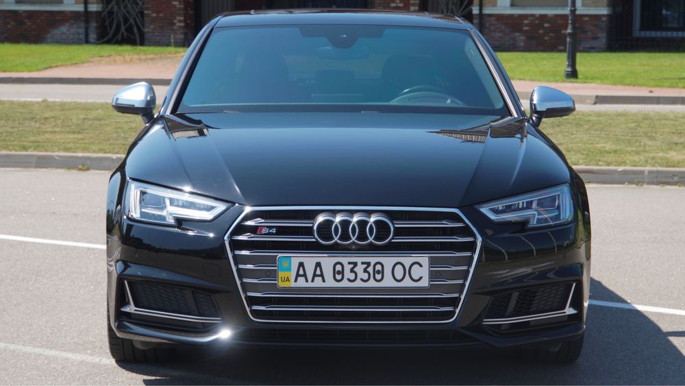 Audi s4 b9 2017 450л.с