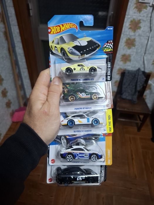 Hothweels Honda, Porsche e Nissan