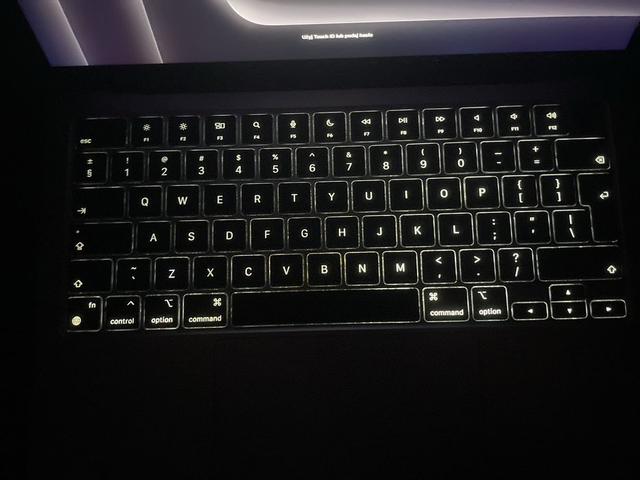 MacBook Air M2 8/256