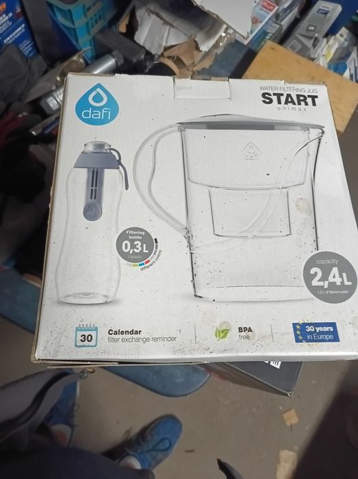 Nowy czajnik do wody z filtrem firmy Dafi plus bidon