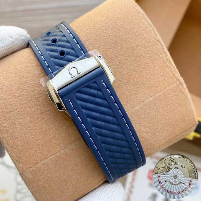 Годинник автоматичний Omega Seamaster Aqua Terra Worldtimer 150m