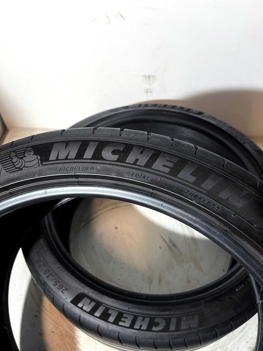 Pneus Michelin Pilot Sport 4S - 265/35/20 - Excelentes