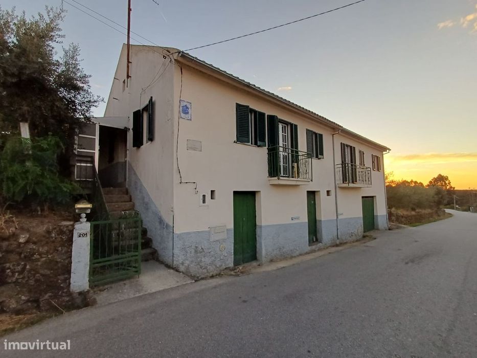 Moradia Isolada T3 Venda em Figueiró da Serra e Freixo da Serra,Gouvei