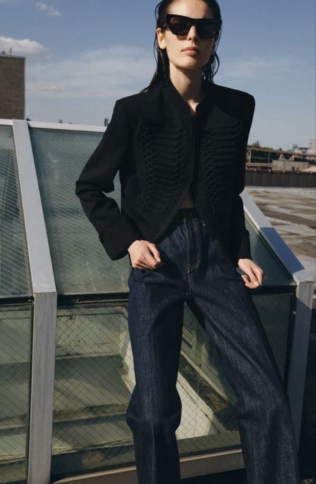 Піджак Zara в гусарському стилі