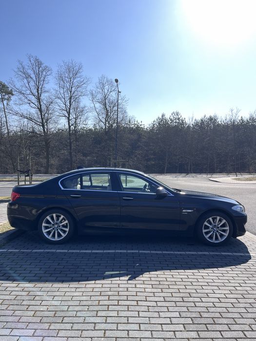 BMW seria 5 528i f10