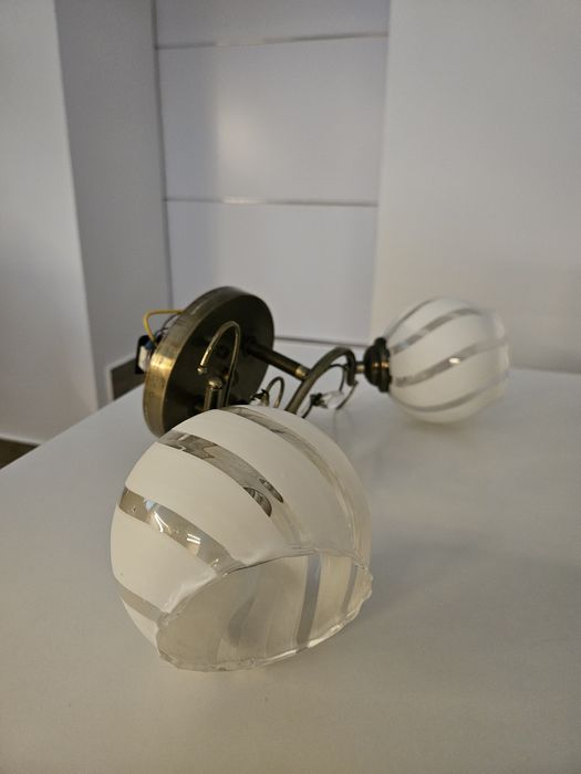 Lampa sufitowa biała
