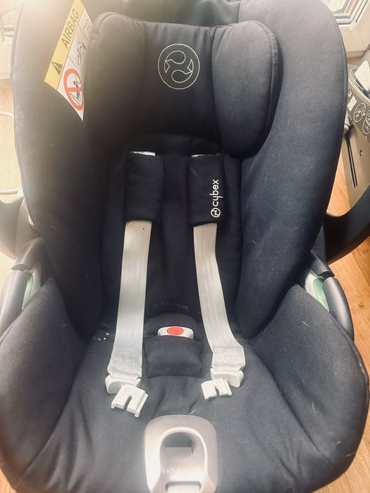 Fotelik samochodowy z baza cybex