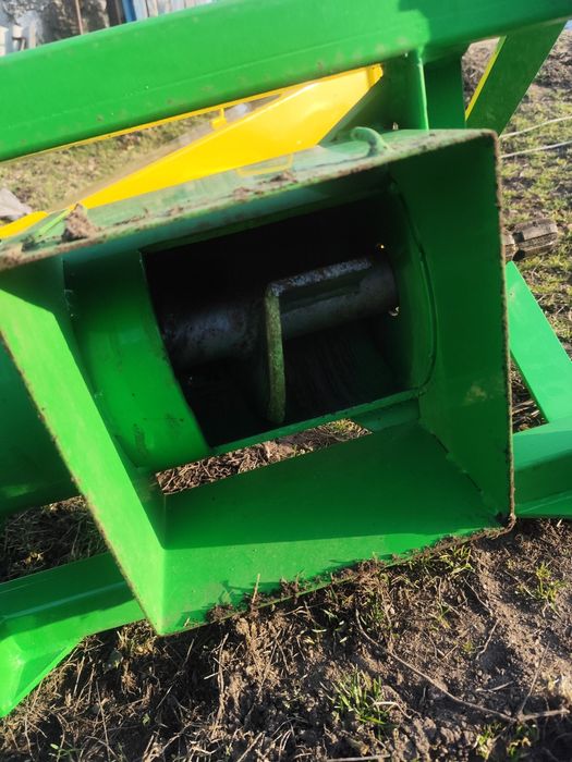 Продам шнековий подрібнювач гілок ПГ-60 навісний з яблучком під причіп