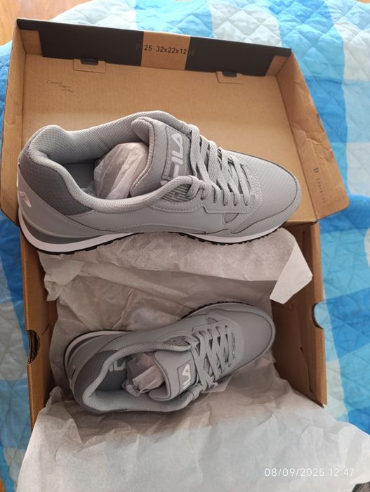 Tênis Fila 39,5 novos