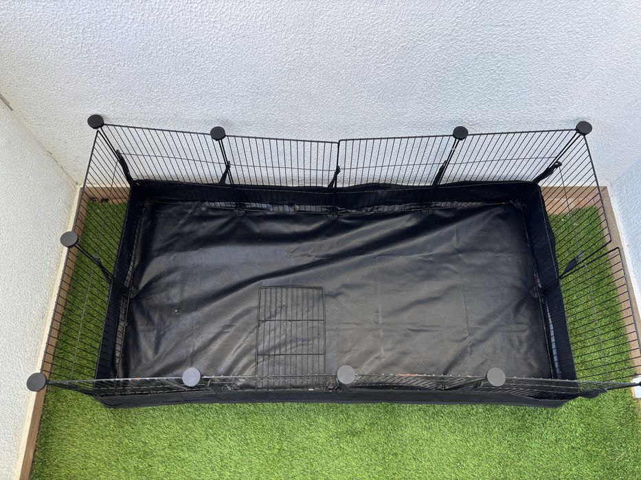 Cerca para animais com base impermeavel