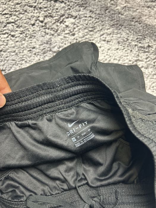 Спортивні шорти Nike Dri-Fit