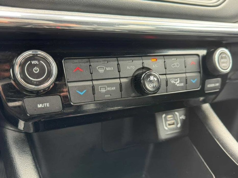 Jeep Compass      2021