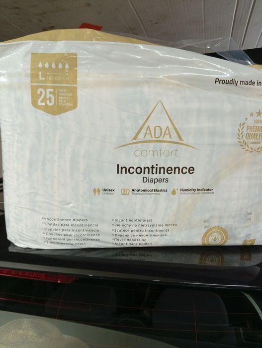 100 Fraldas de incontinência para desocupar 100 fraldas aproveitar são de qualidade como podem ver pelas imagens estão fechadas as embalagens