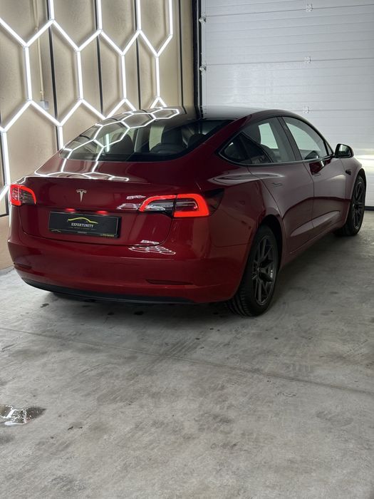 Tesla model 3 SR Plus LFP