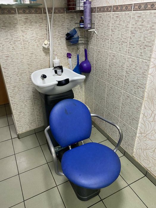 Робоче місце перукаря салон "Карамель".