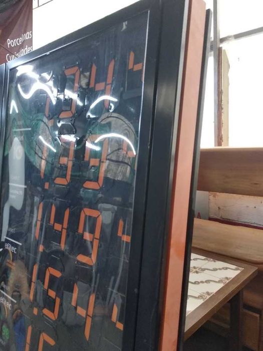 Painel Repsol display com preços 2m iluminado