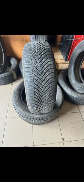 Продам 2 шини 205 55 16 в дуже гарному стані рік 2018 Continentall