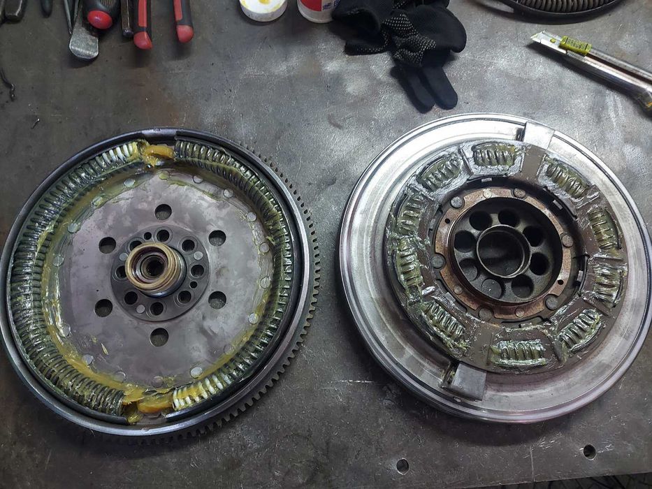 Ремонт реставрація відновлення демпферного двомасового маховика демфер