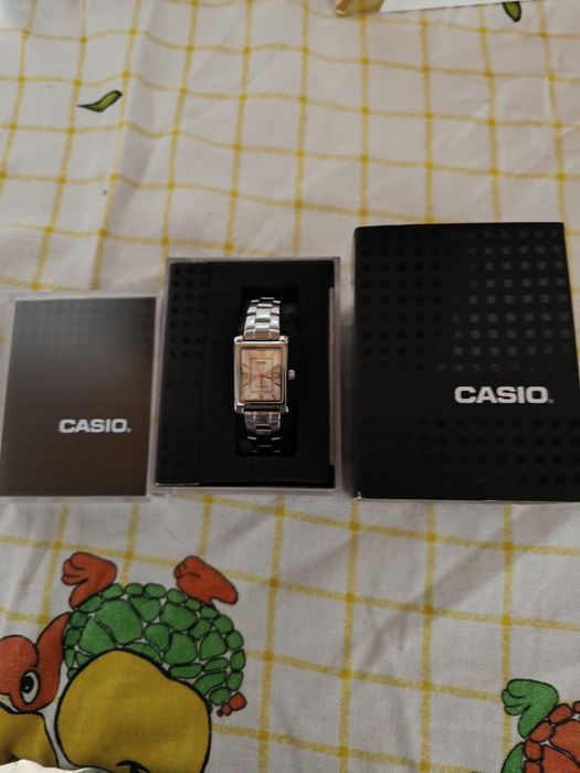Relógio Casio de senhora novo