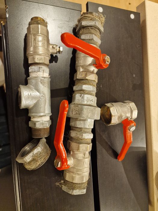 Zestaw zaworów kołowych 1 cal 1,25 cal