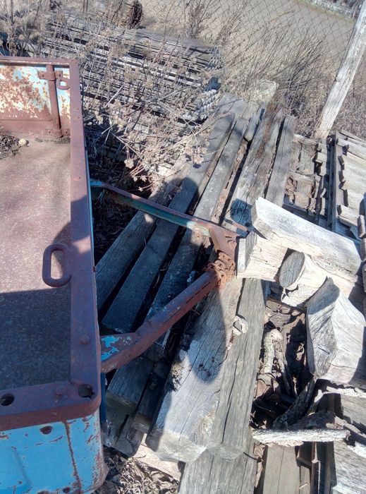 Прицеп автомобільний до мотоблока.