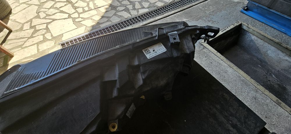 Farol optica JAGUAR XF X260,F-PACE X761 S
 LED.