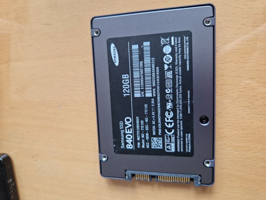 Samsung 840Evo 120gb ssd диск ссд Мала нароботка Стан гарний для ноутбука або системного блока