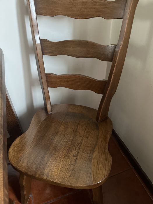 Mobilia de madeira maciça