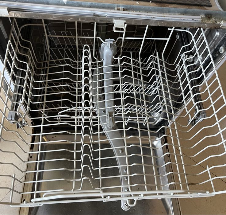 Cestos de maquina de lavar loica indesit