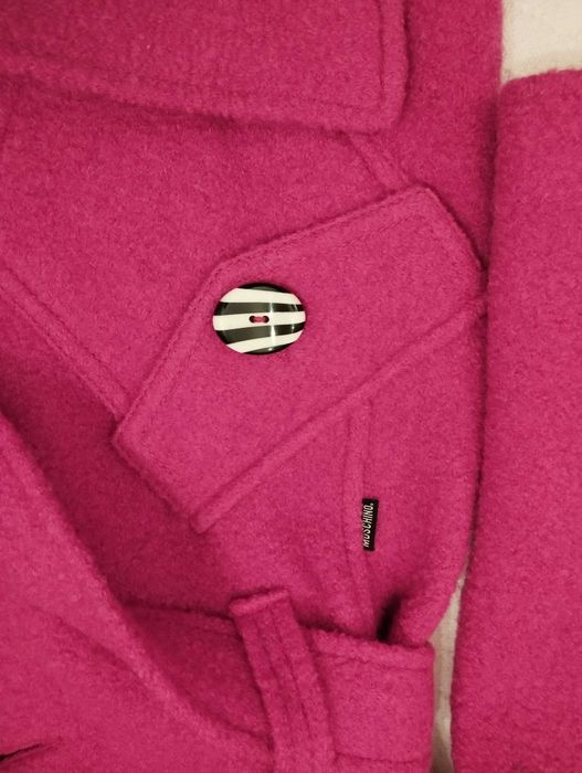 Casaco Moschino mulher.