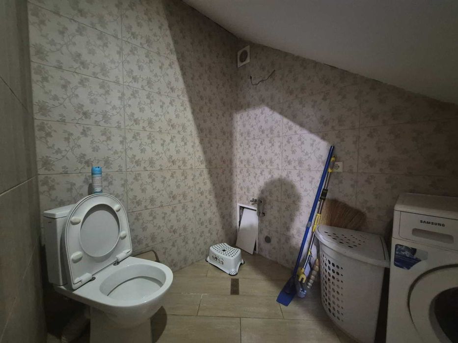 Продаж частини будинку на Старому Місті