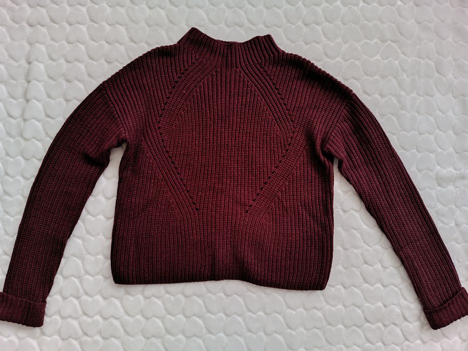 Светр бордовий, S