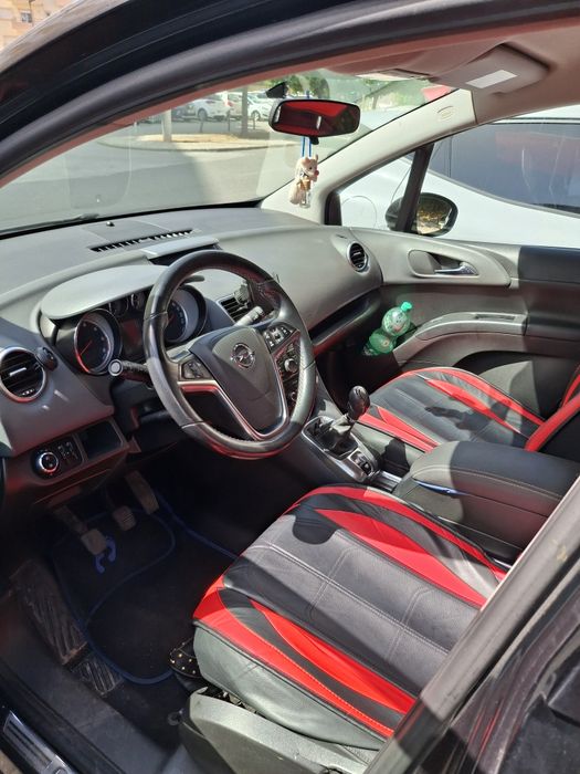 Opel Meriva 2013