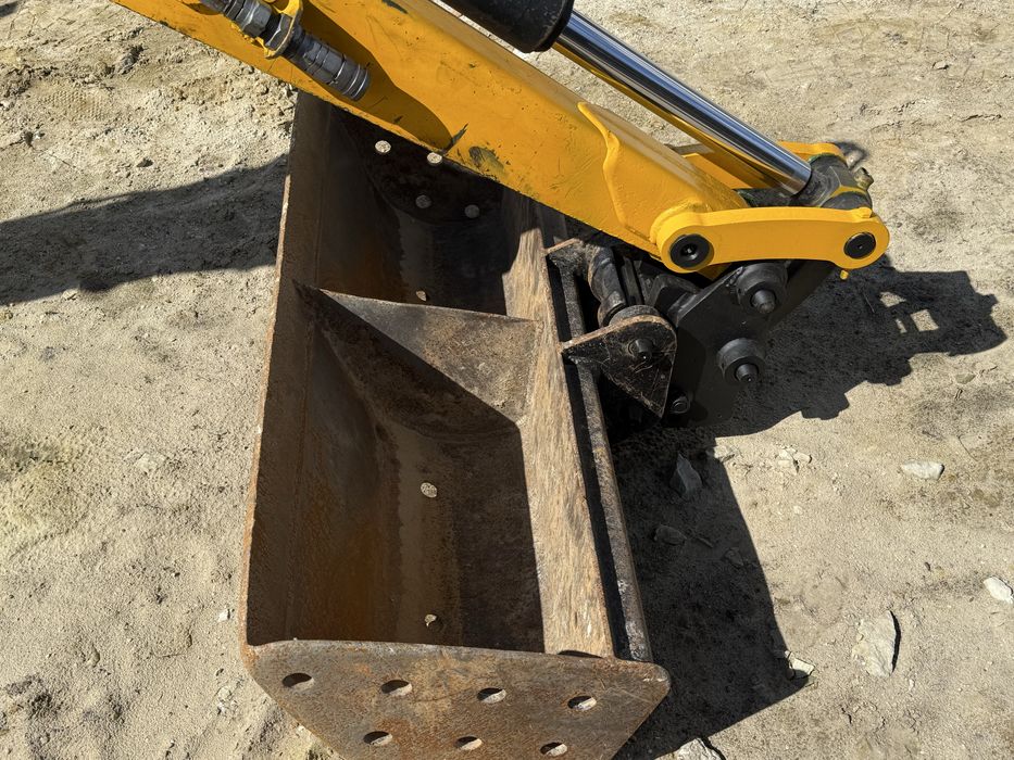 Міні екскаватор jcb 8030