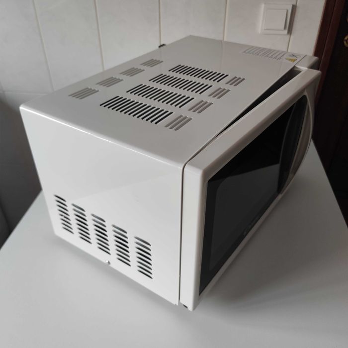 Microondas Candy CMW 2070M