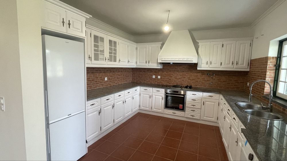 Magnifica Moradia T3, na Glória do Ribatejo