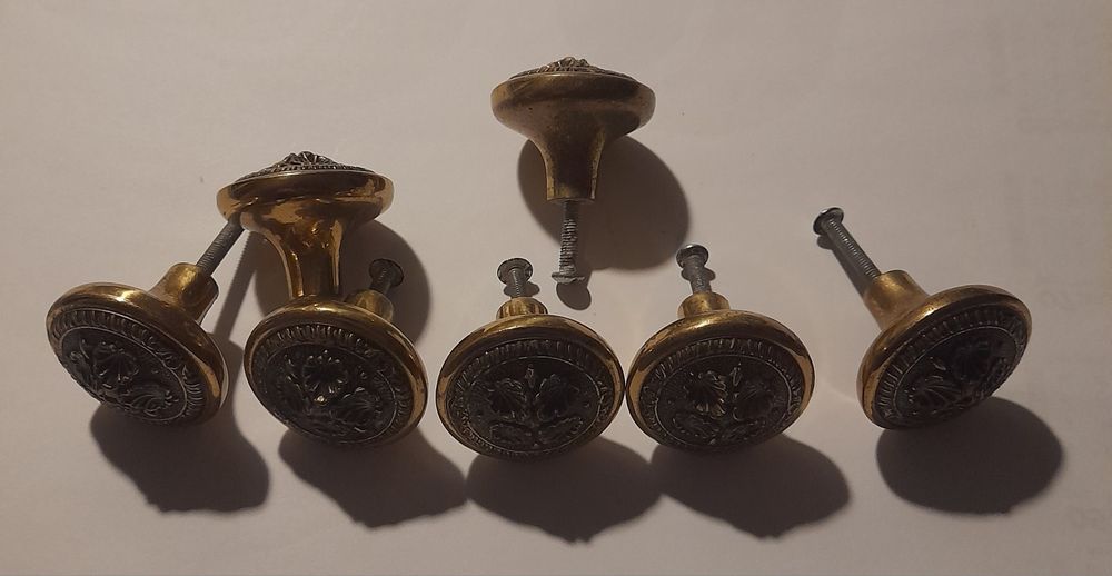 Ferragens vintage metal e madeira