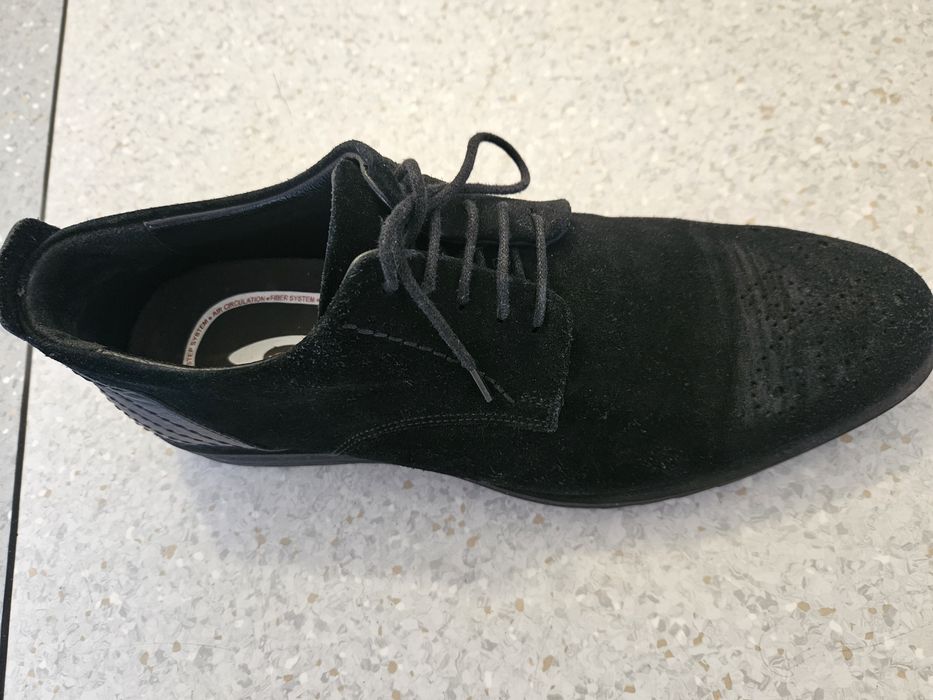 Mens shoe for sale