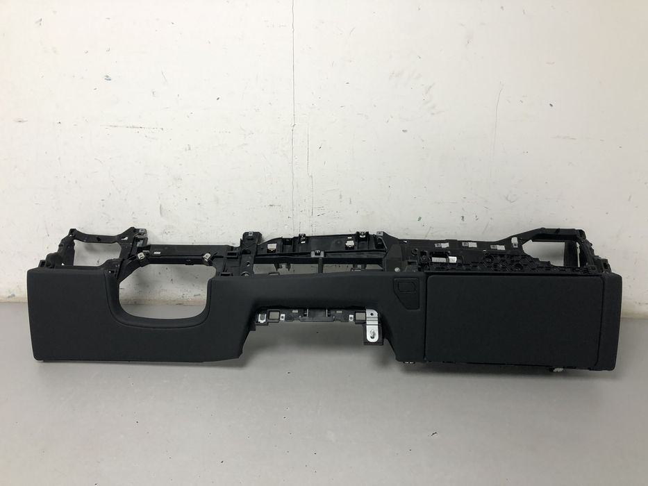 Панель приладів нижня частина BMW i5 G61 2023-