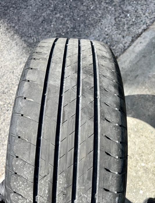 235/55/18 bridgestone 2 pneus