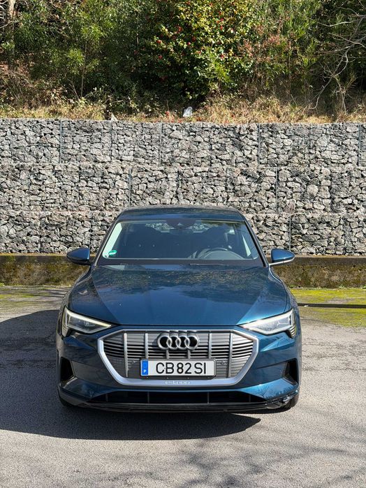 Audi e-tron 50 Sportback Elétrico - 71kWh -  soh 98,8% - SUV Moderno